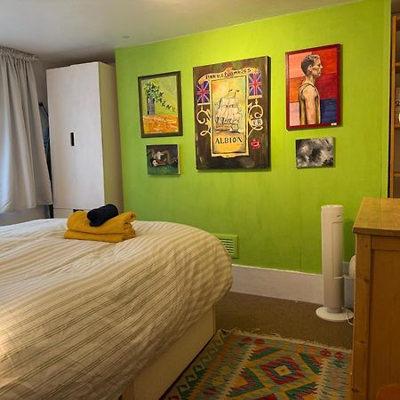 Comfy Child/Dog Friendly Garden Flat Heart Camden Apartment ลอนดอน ภายนอก รูปภาพ
